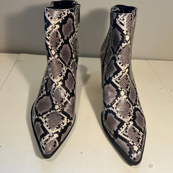 NWOT Circus by Sam Edelman Black & Gray Snakeskin Print Ankle Boots, Size 8M - Picture 5 of 13